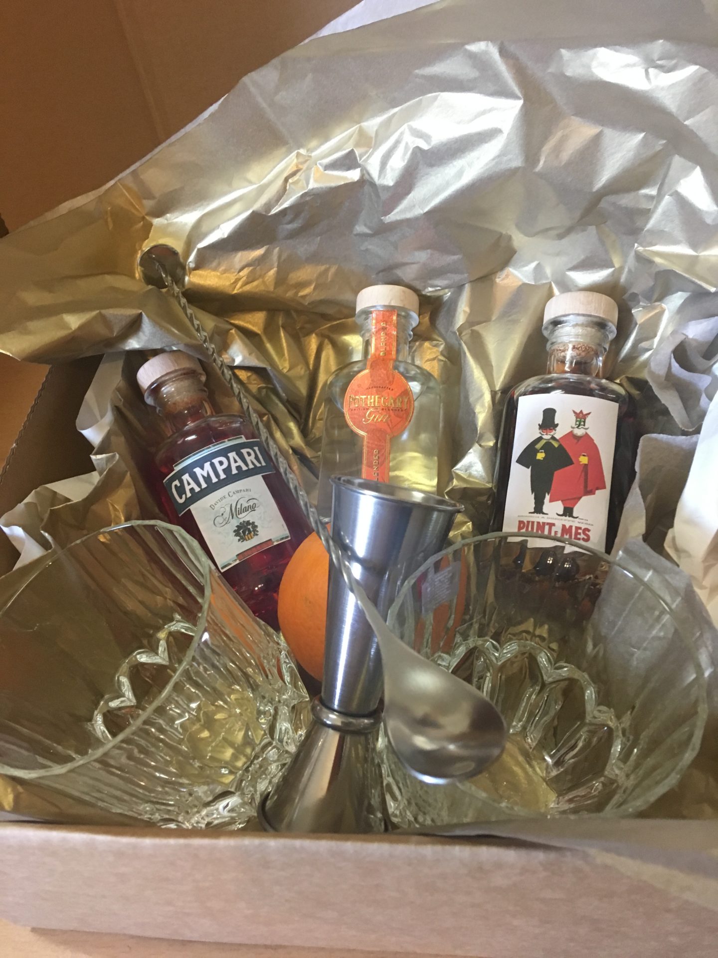 Pothecary Gin Father's Day Cocktail Case the perfect gin gift for Dads!